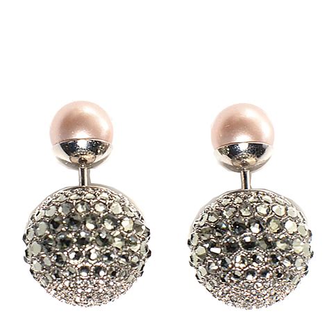 dior tribales earrings pink|mise en Dior tribal earrings.